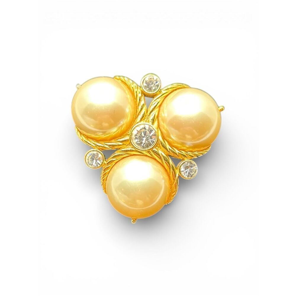 Vintage Trifari faux pearl rhinestone cluster brooch Mid-century gold-tone